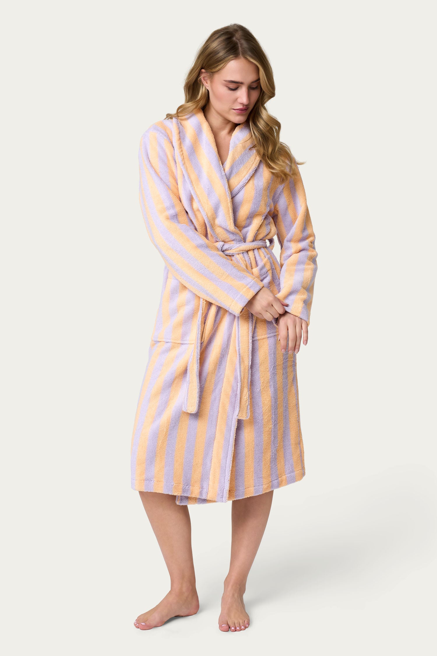 Pastel striped bathrobe - pastel badjas gestreept 